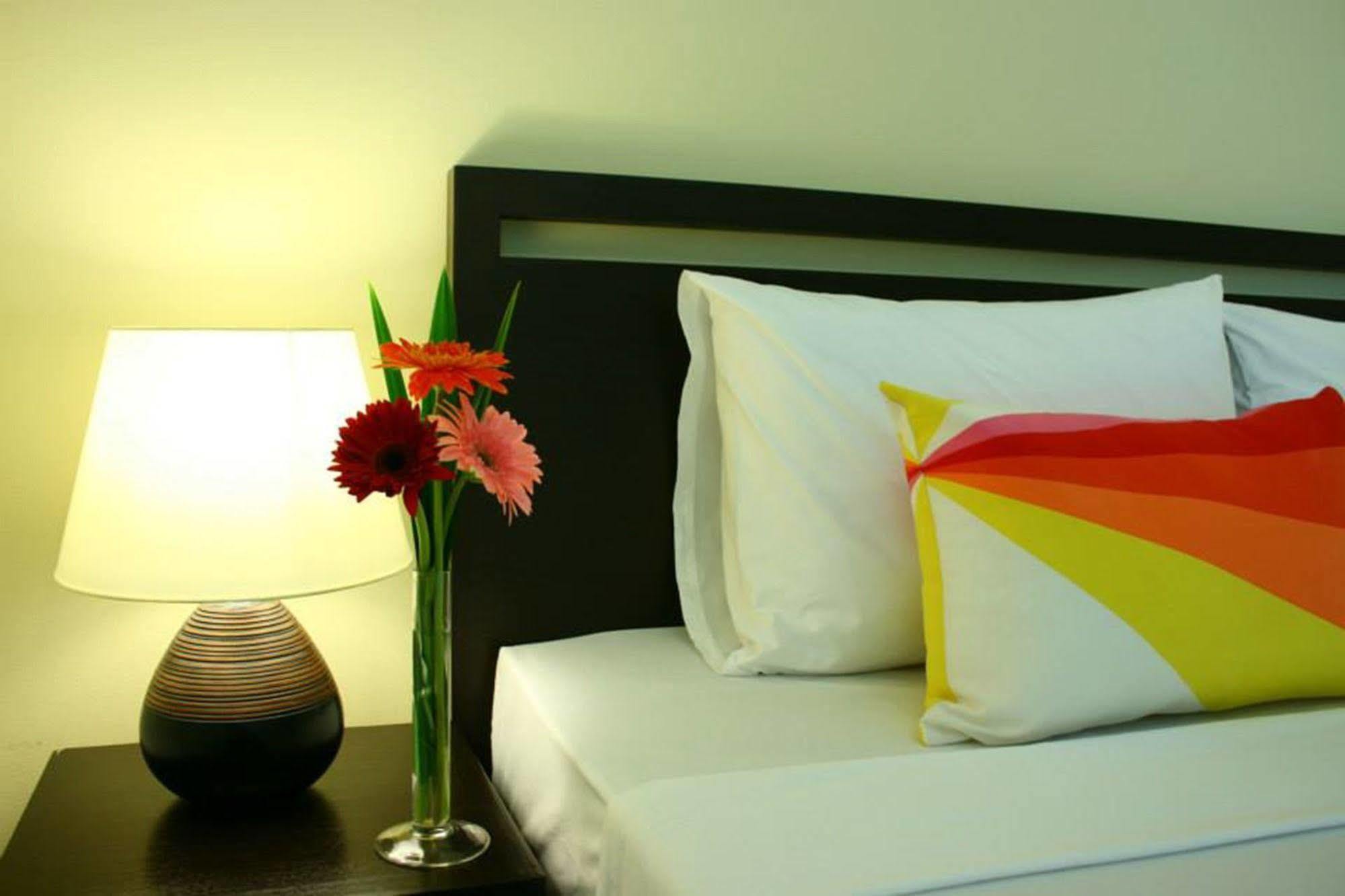 Hotel Loft Buriram Exterior foto
